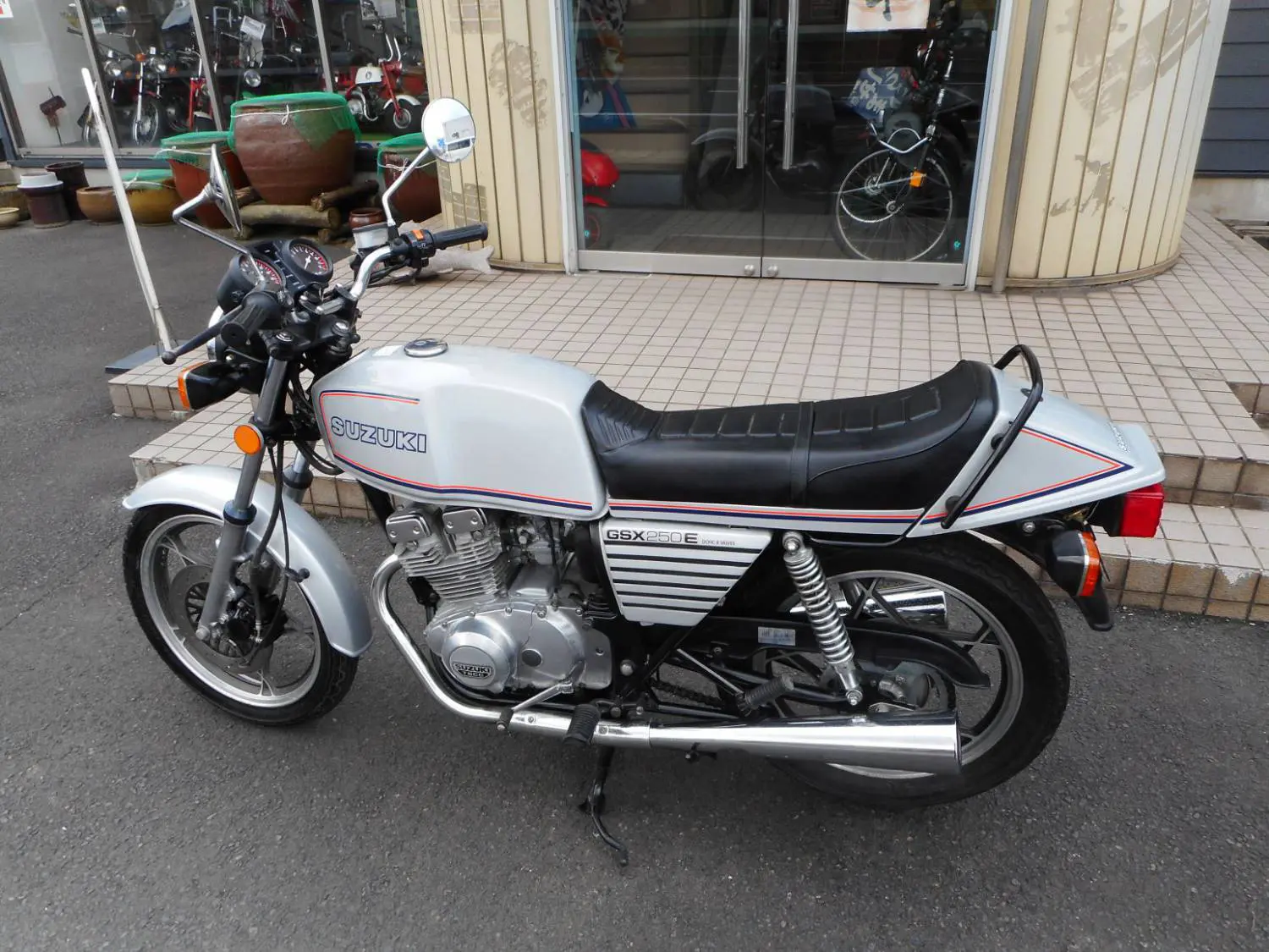 GSX250E ザリ #1 :: 売約済み | ベストオートの時代部屋