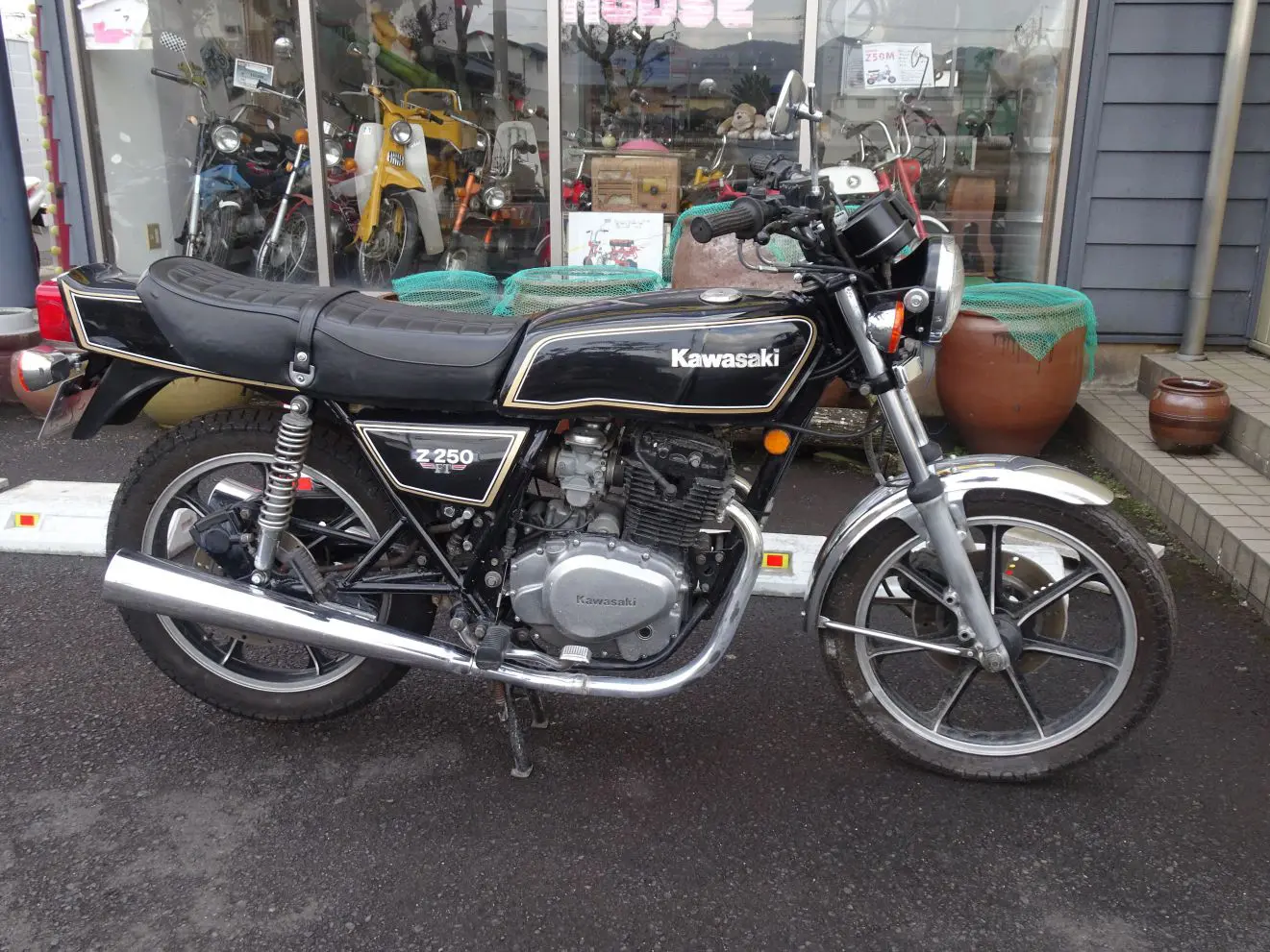 Z250FT #1 :: 売約済み | ベストオートの時代部屋