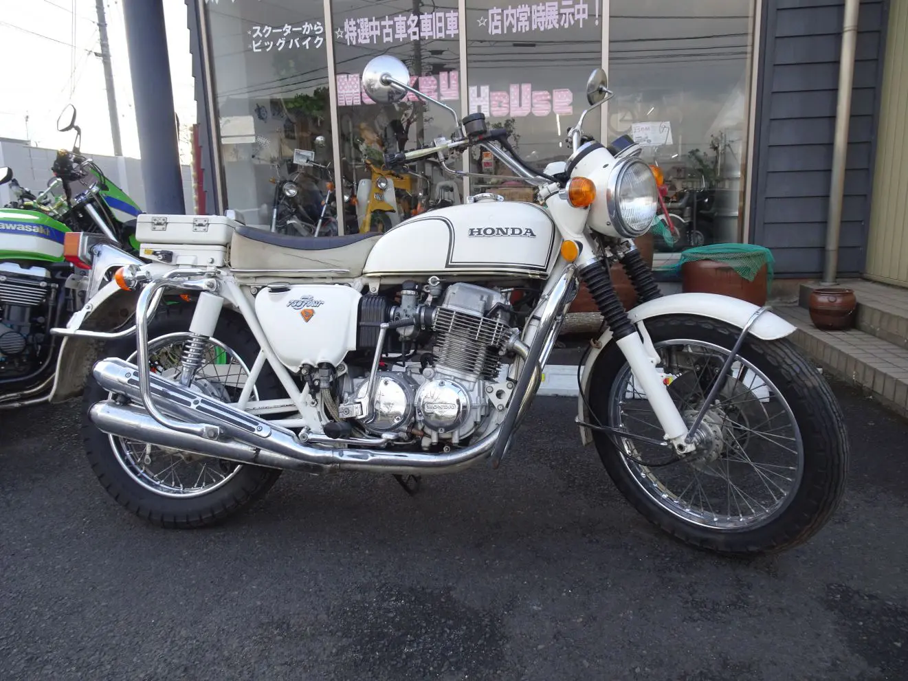 CB750FOUR K2 #3 白バイ :: HONDA | ベストオートの時代部屋