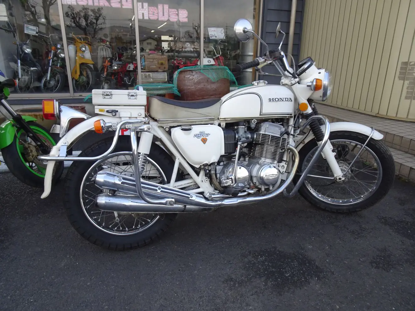 CB750FOUR K2 #3 白バイ :: HONDA | ベストオートの時代部屋